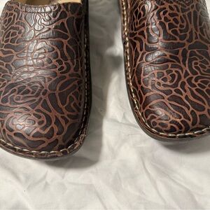 Algeria Brown Patterned Women's Loafers Size 40